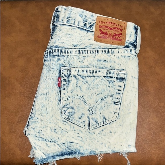 Levi’s 501 Acid Wash Mid Rise Shorts Size 25 - Picture 3 of 16